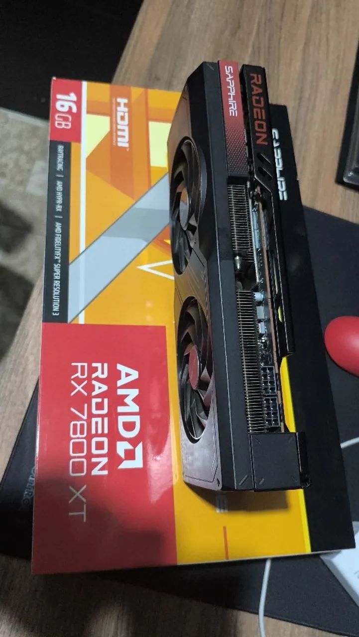 RX 7800 XT - Foto 2