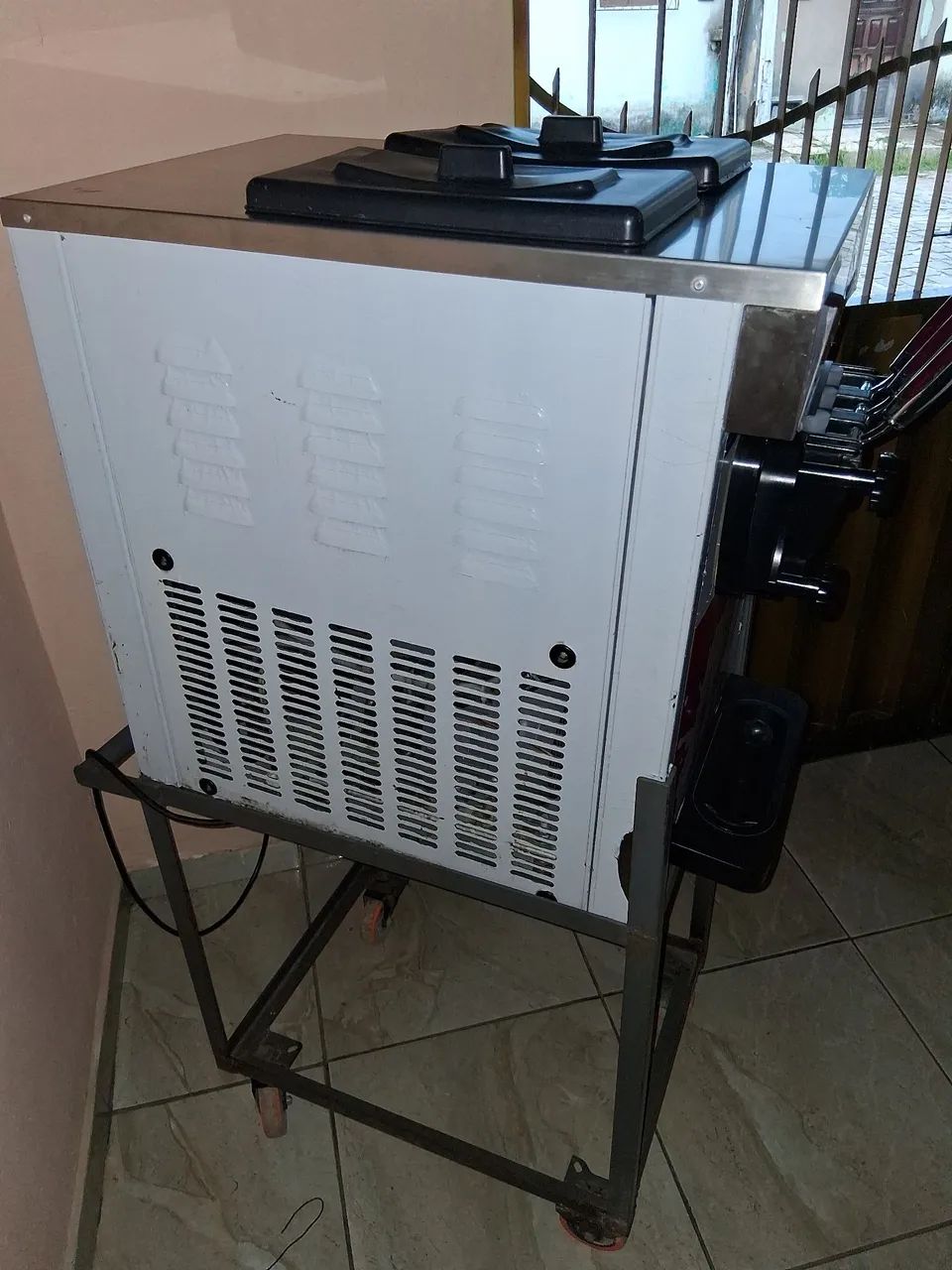 MAQUINA DE SORVETE  - Foto 4