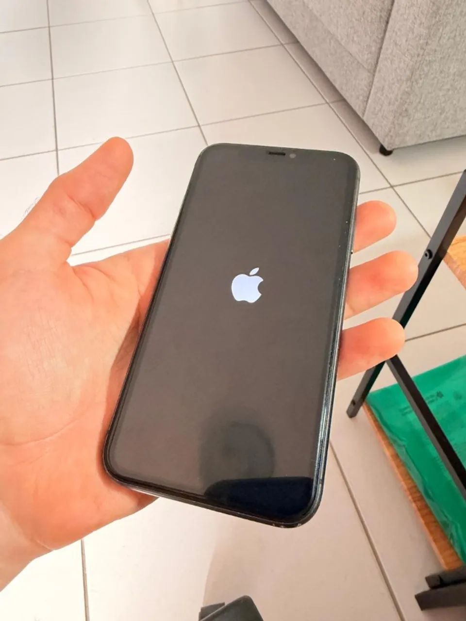 iPhone 11 64GB Preto, 76% Saúde da Bateria - Celulares e