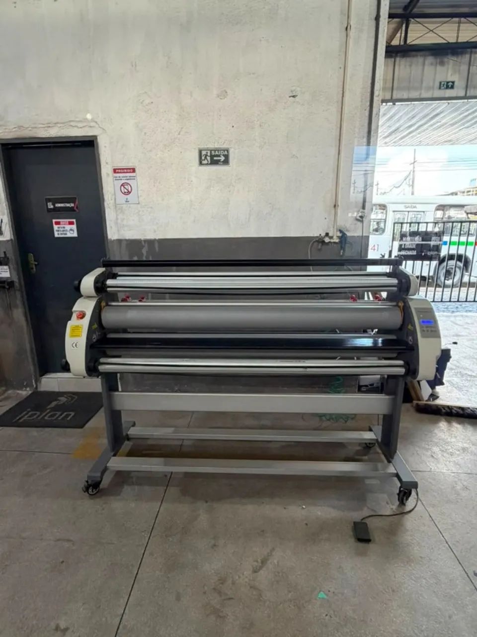 Laminadora automática VolkerTech VT-1600DA 1,60m Pneumática - Excelente Estado - Foto 5