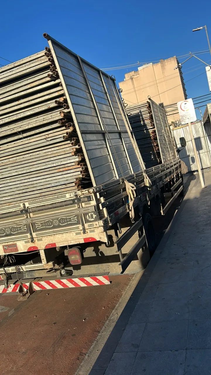 Precisando de ajudante carga e descarga - Foto 2