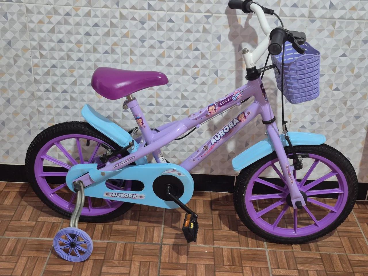Bicicleta Colli aro 16 semi nova 