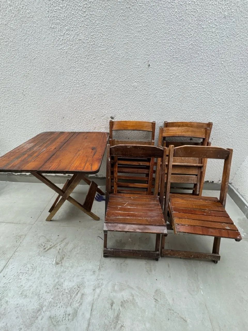 VENDO MESAS E CADEIRAS - ÓTIMA OPORTUNIDADE! - Foto 2