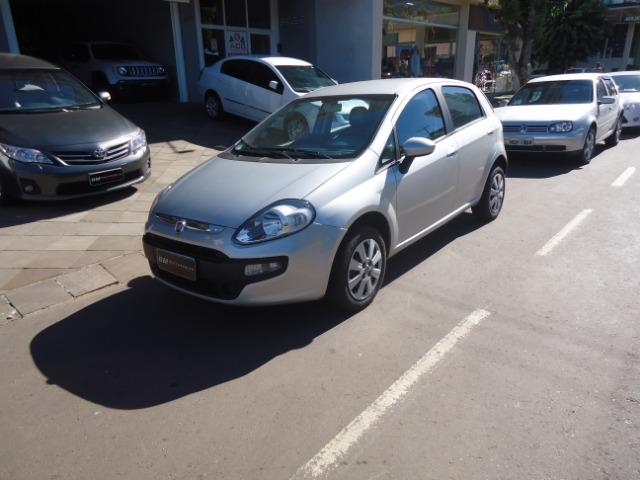 Fiat Punto 1.4 com apenas 37 mil km