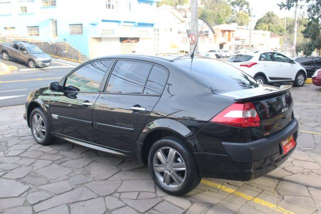 RENAULT MÉGANE 2010/2010 1.6 EXTREME SEDAN 16V FLEX 4P MANUAL - Foto 4