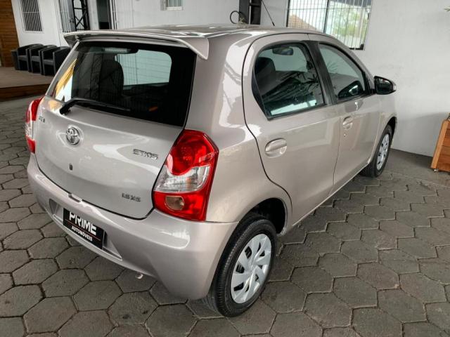 ETIOS XS 1.5 2017 Flex 16V 5p Mec. - Foto 6