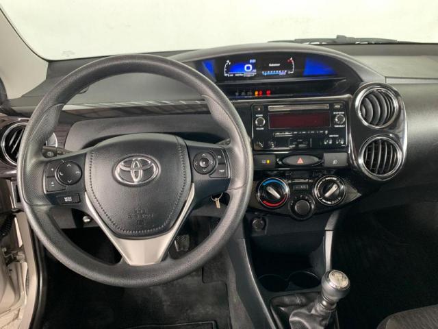 ETIOS XS 1.5 2017 Flex 16V 5p Mec. - Foto 8