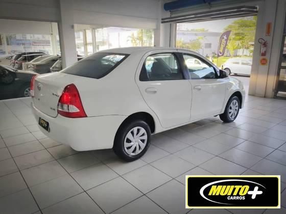 ETIOS 2017/2018 1.5 XS SEDAN 16V FLEX 4P MANUAL - Foto 8