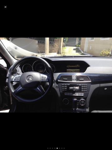 Mercedes c 180 turbo preta 2012