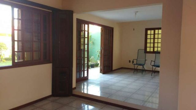 Casa à venda com 4 dormitórios e 4 suítes no bairro Parque São Jorge em Florianópolis - Foto 2
