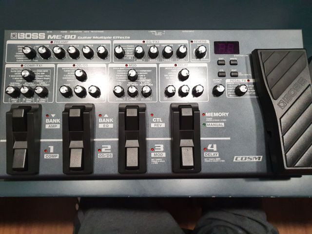 Pedaleira Boss ME 80
