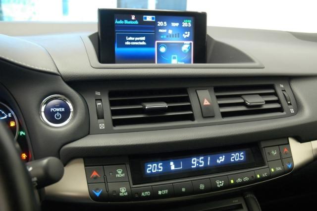 LEXUS CT200H 1.8 LUXURY 16V HIBRIDO 4P AUTOMATICO. - Foto 3