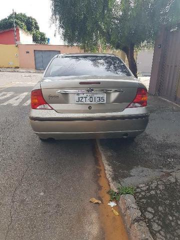 Focus Ghia 2.0 16v ano 2004 - Foto 4