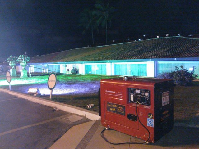 Gerador de Energia 5 KVA Banco Cabinado 110v/220v - Foto 2