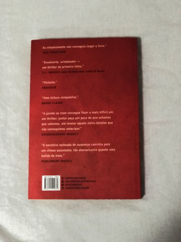 Livro A garota no trem - Foto 2