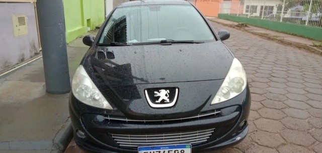 PEUGEOT 207 SEDAN