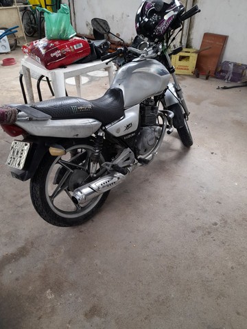MOTO SUZUKI EN 125 YES