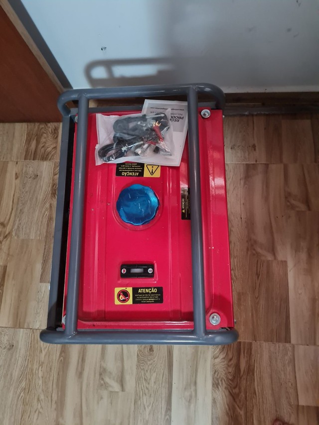 Gerador de Energia à Gasolina B4T-2500 2,2KVA 6,5CV com Partida Manual