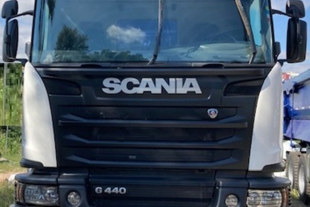 scania caçamba