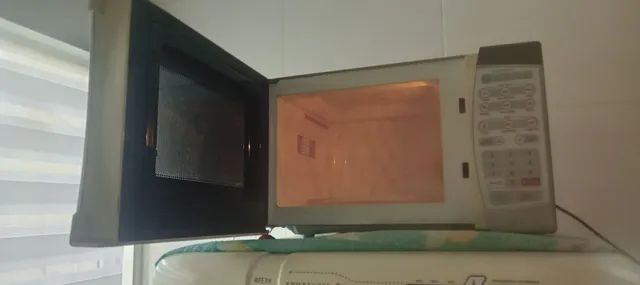 Vende se Microondas semi novo 