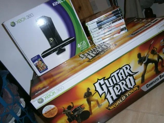 Xbox 360 Guitar Hero World Tour Band Bundle