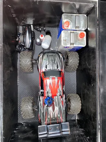 Carro de corrida de controle remoto Traxxas Nitro Slash 1:10