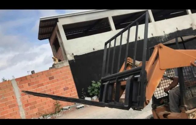 Garfo Retroescavadeira Minicarregadeiras Na FT Empilhadeiras 