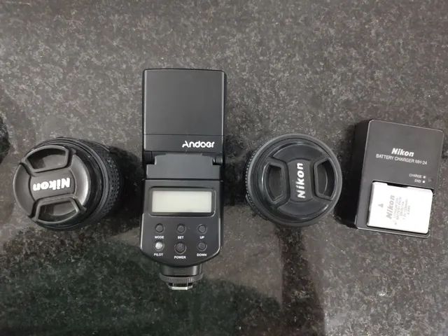 Camera Nikon D5500, lente 18-55, lente 50mm, lente 35mm mais acessórios.