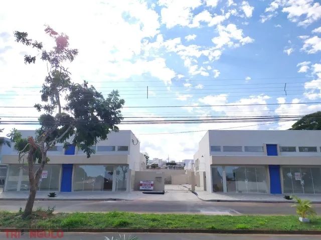 LOCAÇÃO | Sobrado, com 2 quartos em ZONA VII, UMUARAMA