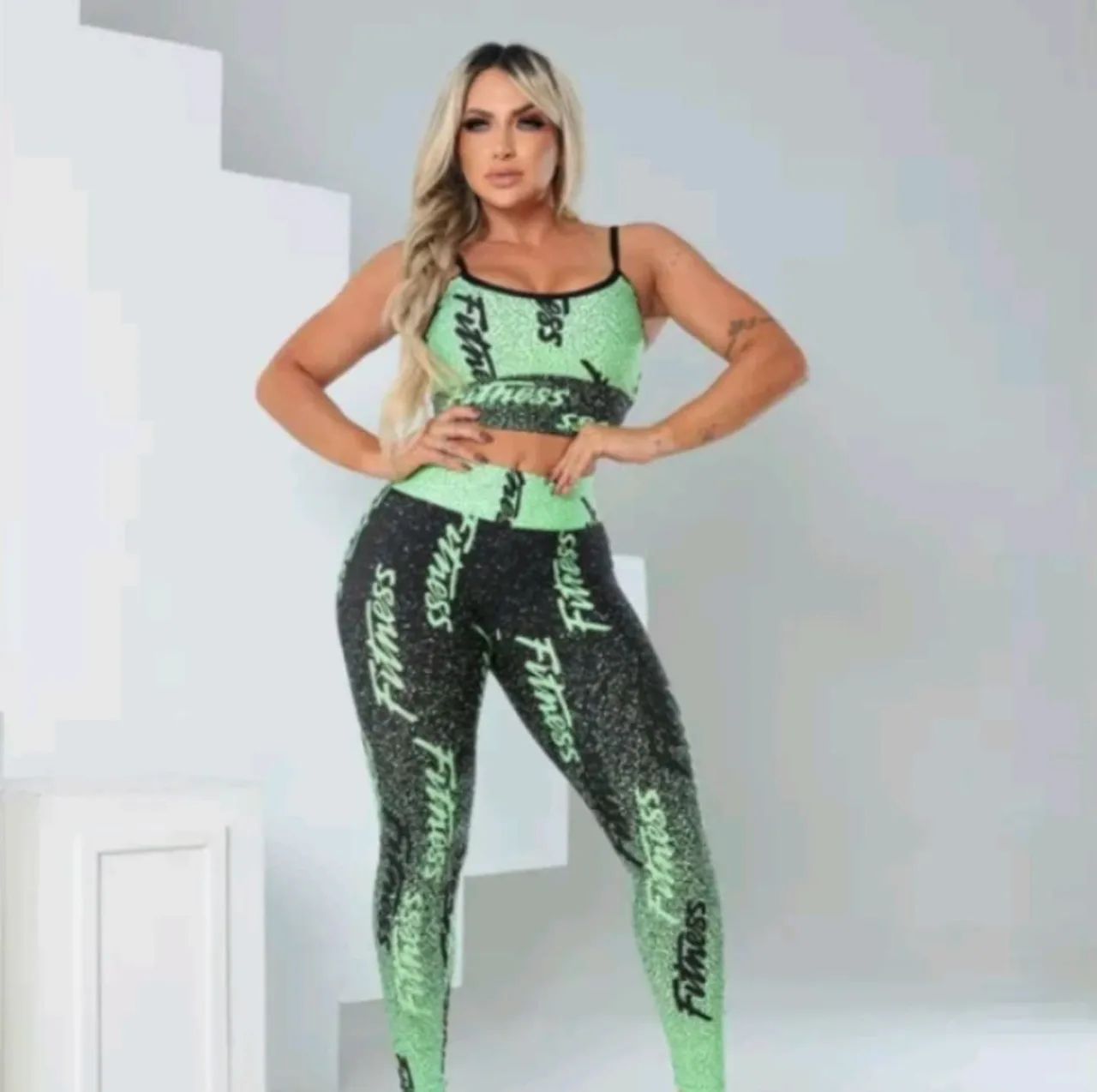 Conjunto Fitness ( Top + Legging)  - Foto 5