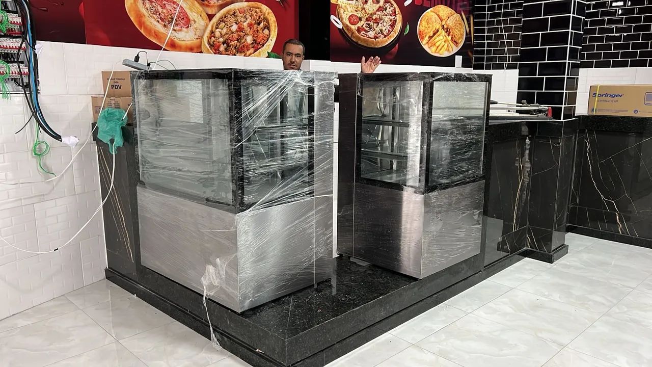Vitrines Expositores inox refrigerado- sob medida  - Foto 2