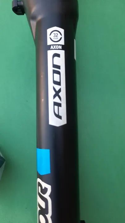 Suspensão Top, Suntour Axon aro 29, 120mm, Boost, muito conservada, impecável - Foto 2