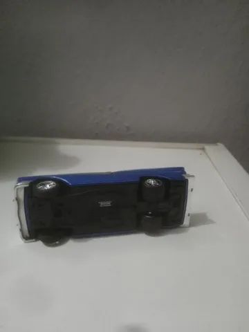 Ford Crow Victoria M2 Machines 1/64 - Foto 2