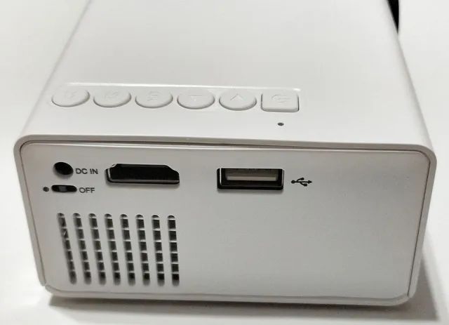 Mini Projetor Portátil Yg300 Amarelo  - Foto 3