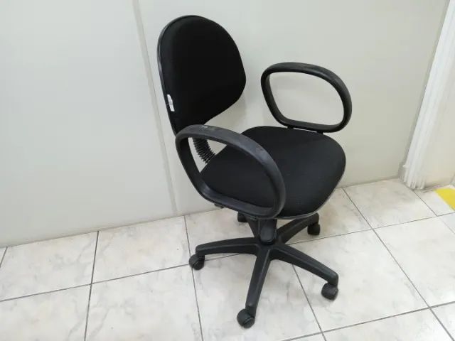 Cadeira giratória c/ braços e rodas Concorrência em Tela / Plástico Preto - Foto 2