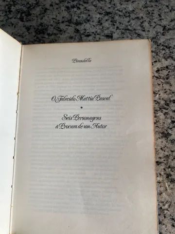 Livro de Pirandello - Foto 3