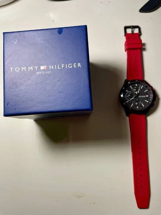 Relógio Tommy Hilfiger 1791722 vermelho