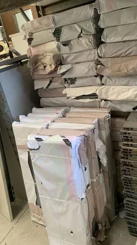 Lote de prateleiras novas 2023