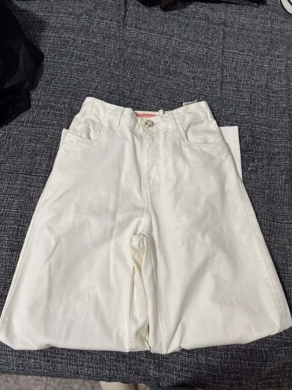 Calça off white nunca usada - Foto 3