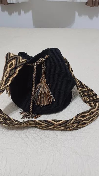 Bolsa Wayuu de ombro com alça colorida - Foto 5