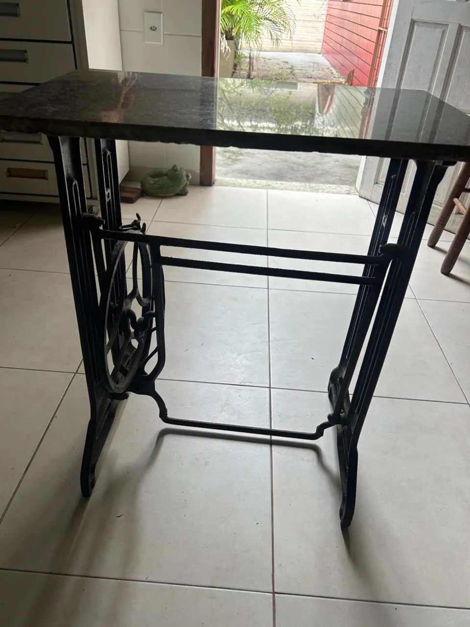 Mesa de costura antiga!
