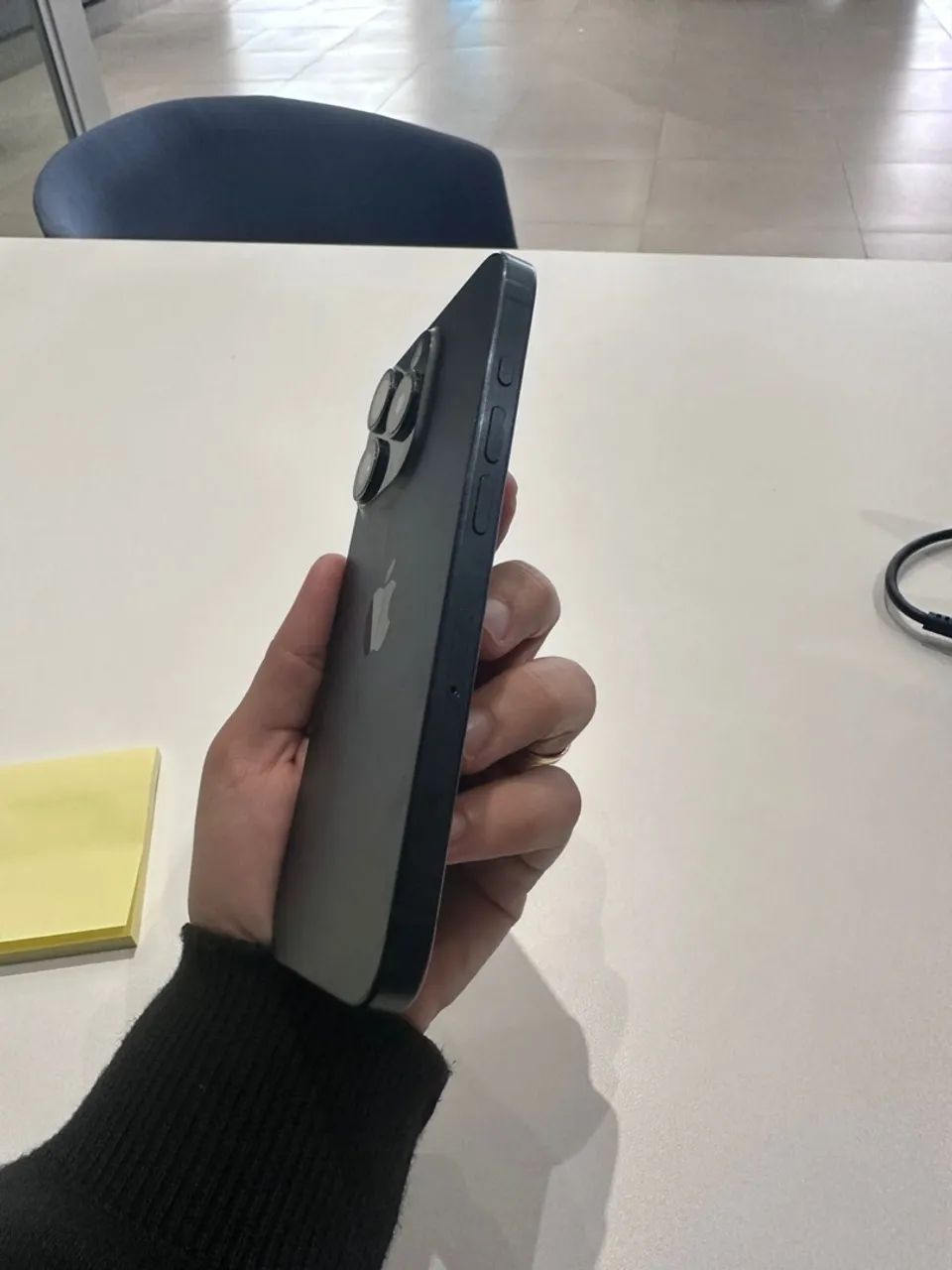 iPhone 15 Pro 128 GB azul  - Foto 2