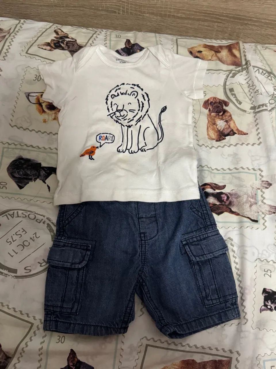 Conjunto Infantil Carter's: Camiseta Leão e Shorts Jeans