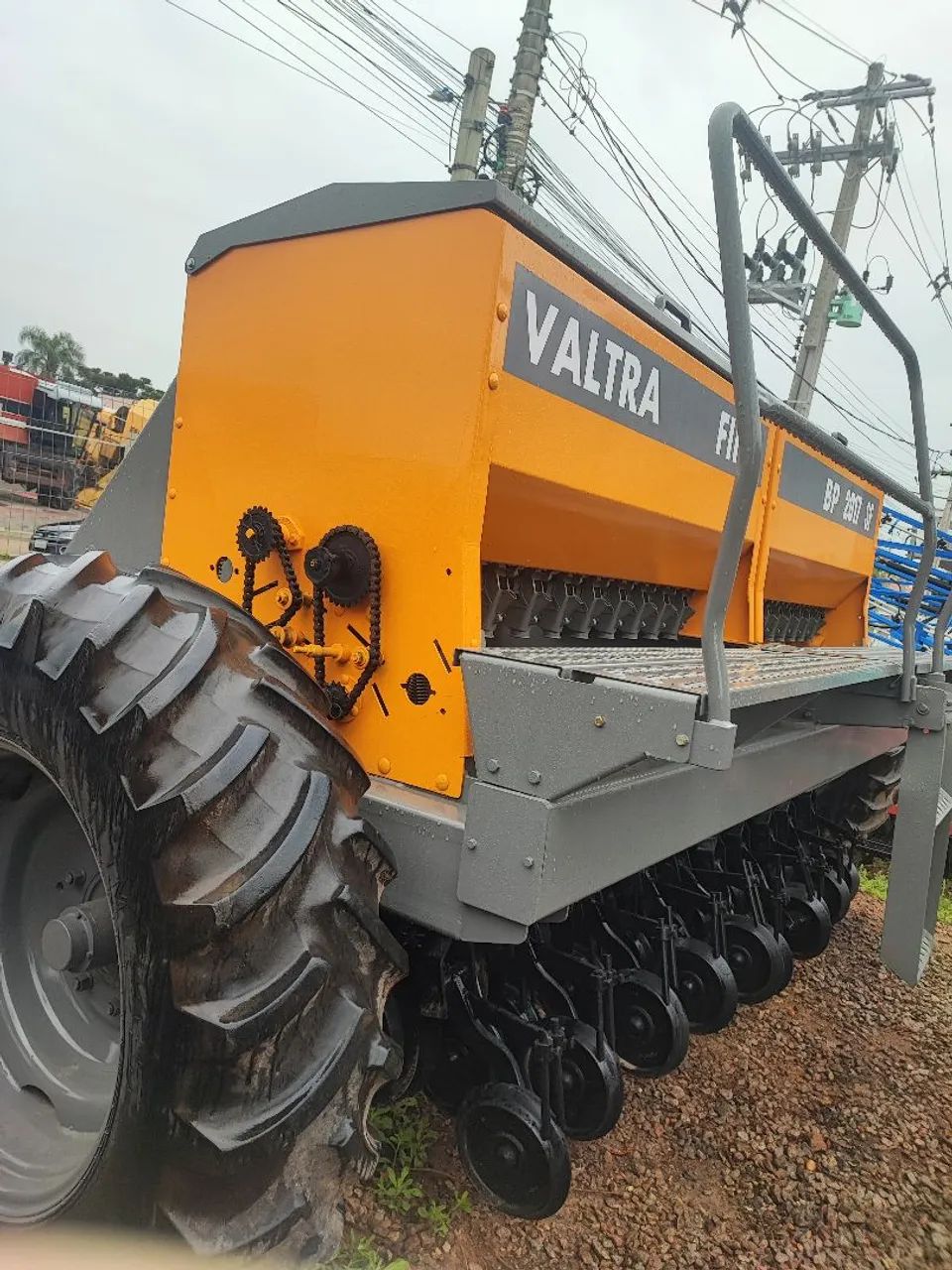 Plantadeira Agrícola Valtra BP 2017 SF - Foto 4