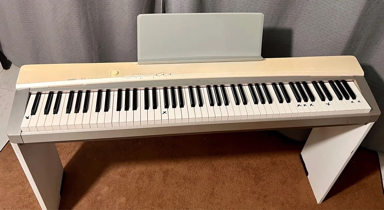 Piano Digital PX 130 branco acetinado *contém detalhes  - Foto 3