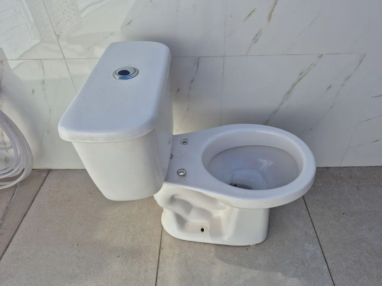 Vaso com caixa acoplada 