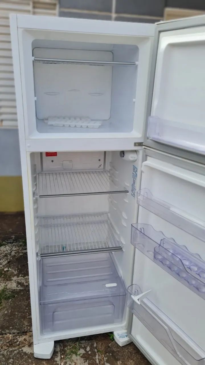 Geladeira Electrolux Dupléx Branca  - Foto 3