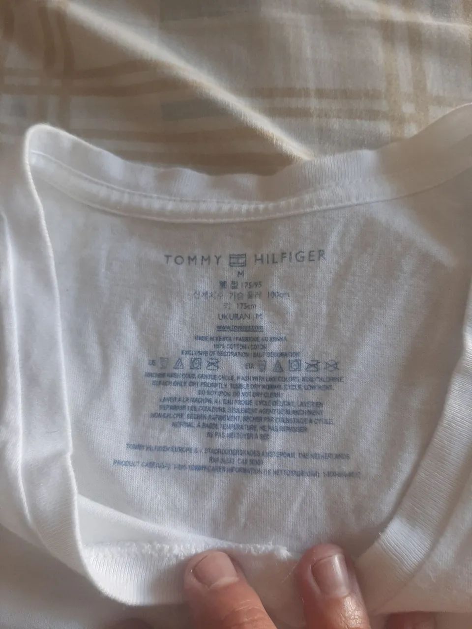 Camiseta Tommy Hilfiger branca M - Foto 2