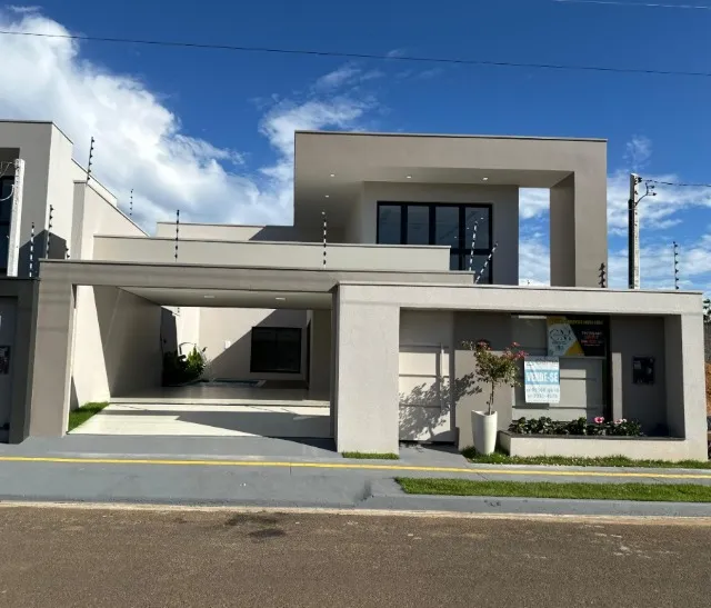 Casa à venda no Jardim Universitário - Vilhena/RO