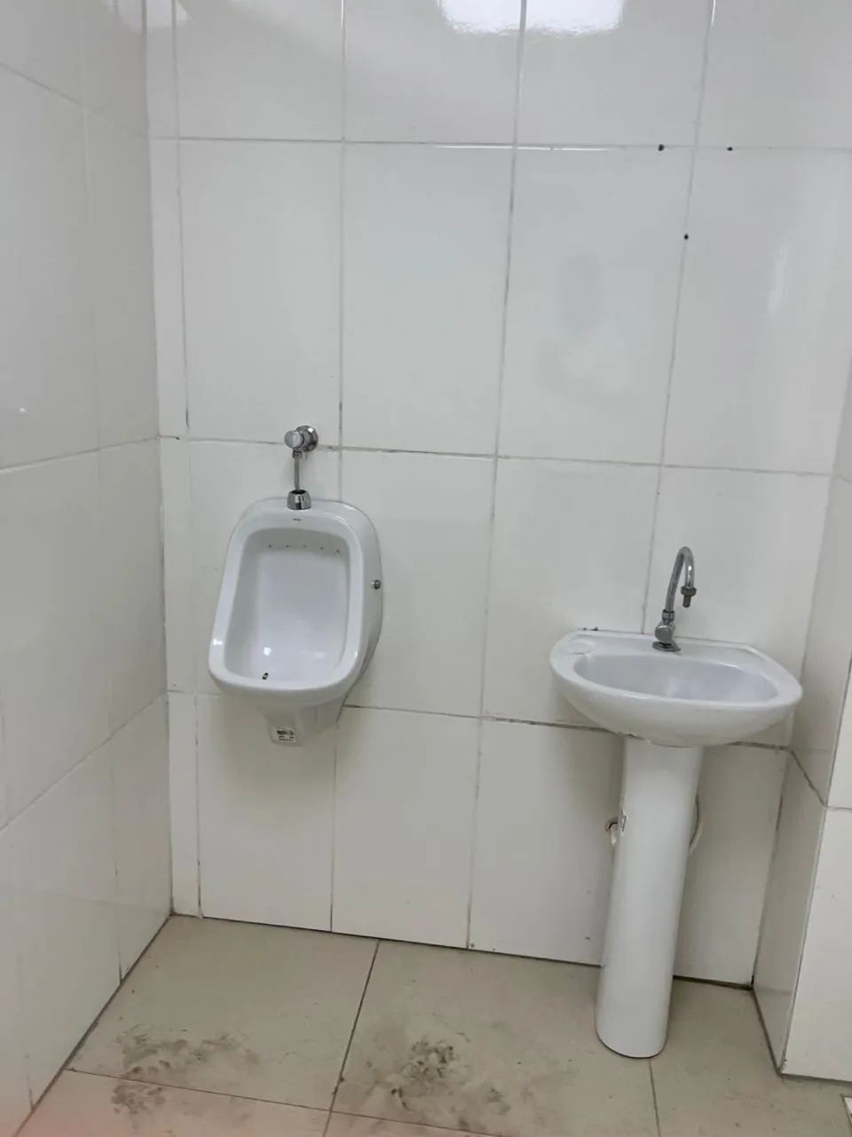 Alugo Galpão 750m2 - Foto 4